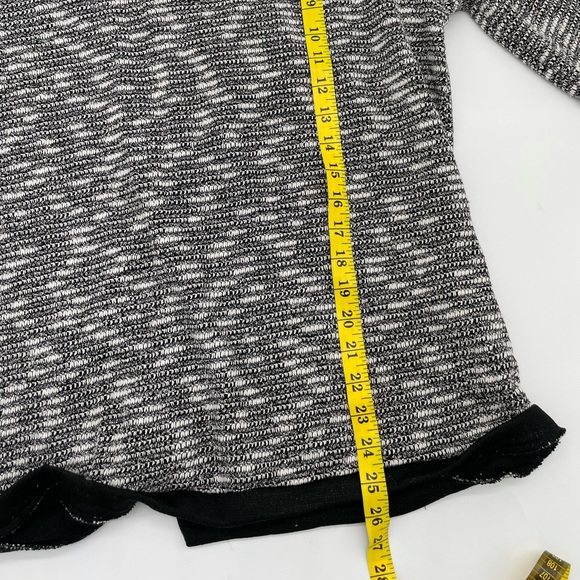 Emelia L Black White 3/4 Sleeve pullover Knit Sweater - Picture 10 of 11